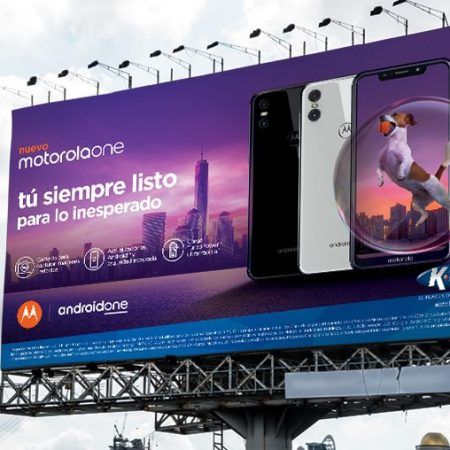 Valla publicitaria en gran formato